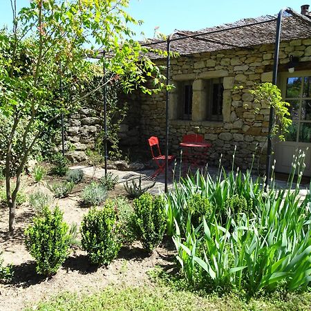 Les Olivettes Le Mazet Bed & Breakfast Uzes Exterior photo