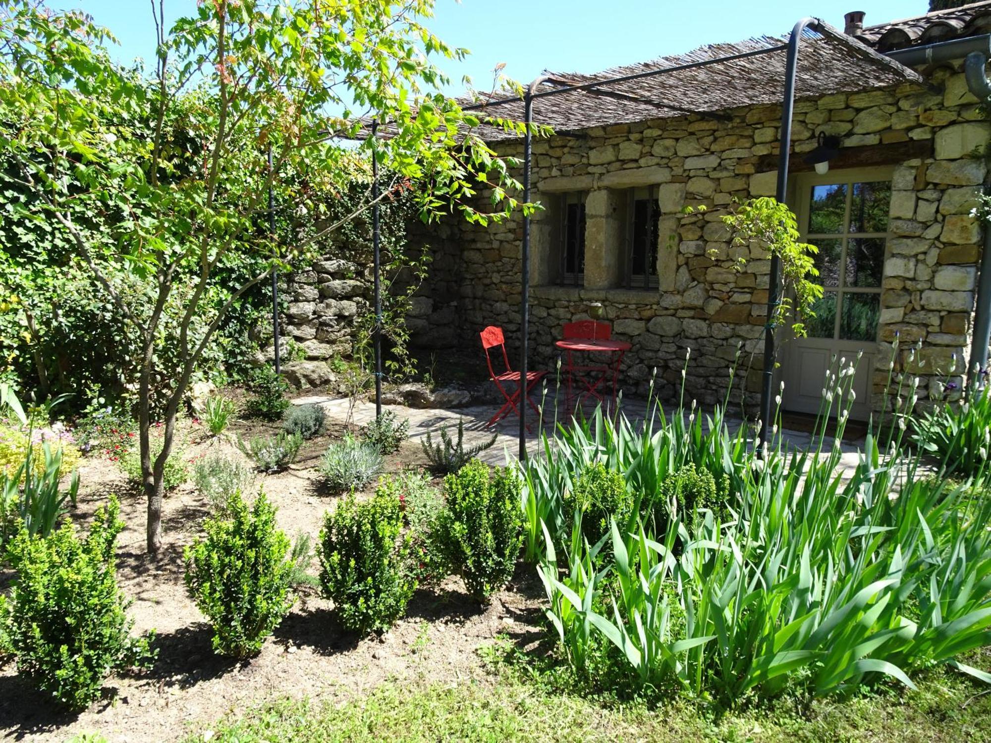 Les Olivettes Le Mazet Bed & Breakfast Uzes Exterior photo